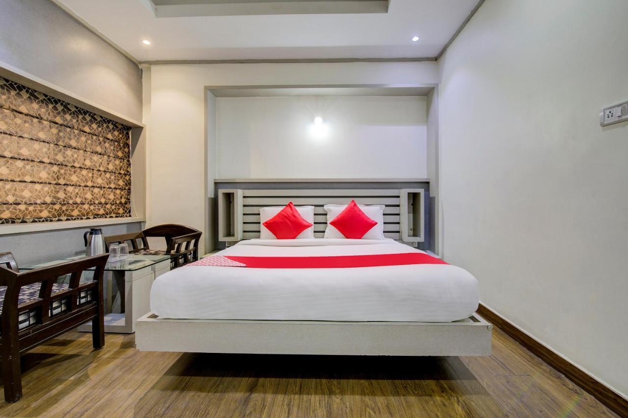 Oyo 1545 Hotel Shivani International Ahmedabad Esterno foto