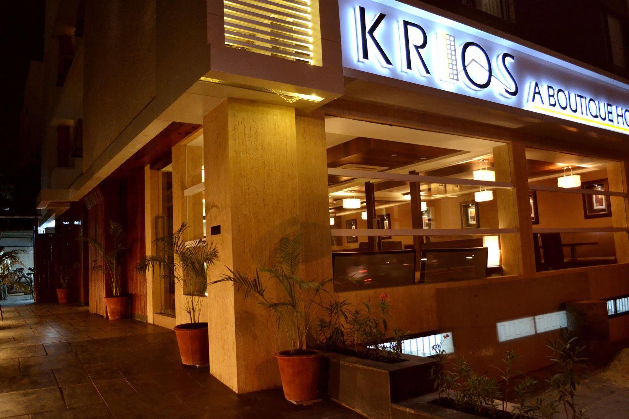 Oyo 1545 Hotel Shivani International Ahmedabad Esterno foto