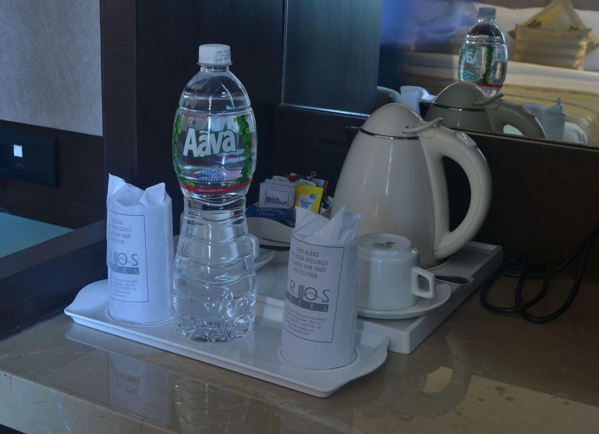 Oyo 1545 Hotel Shivani International Ahmedabad Esterno foto